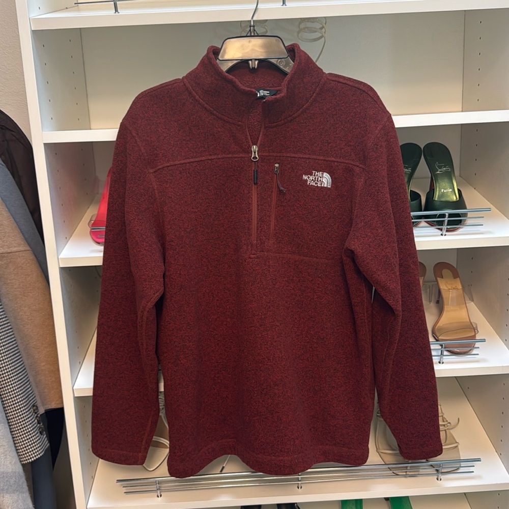 Men’s Red North Face Canyonlands 1/2 Zip Size Large